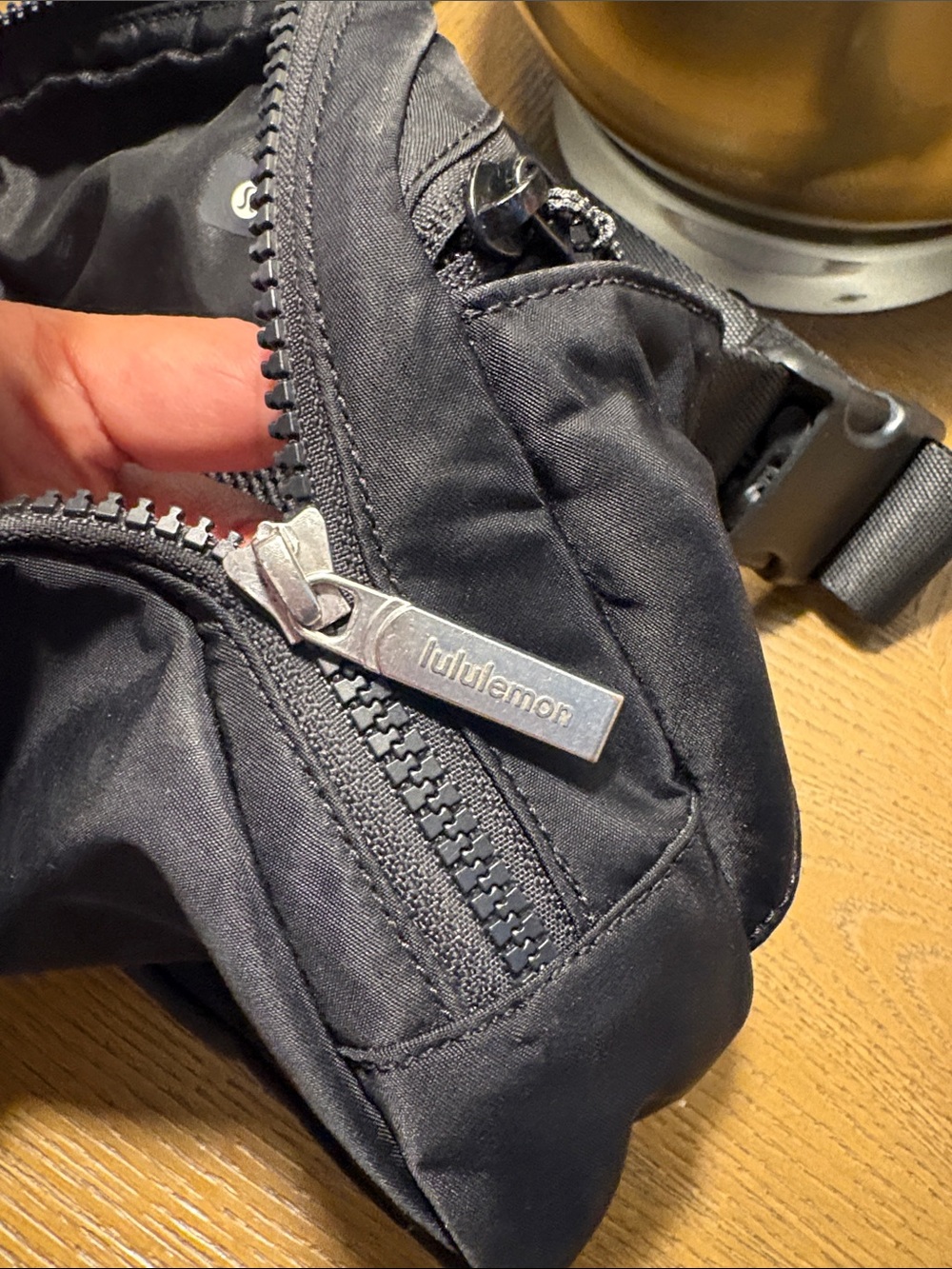 lululemon black crossbody pouch with mesh organizer - Picture 2 of 5